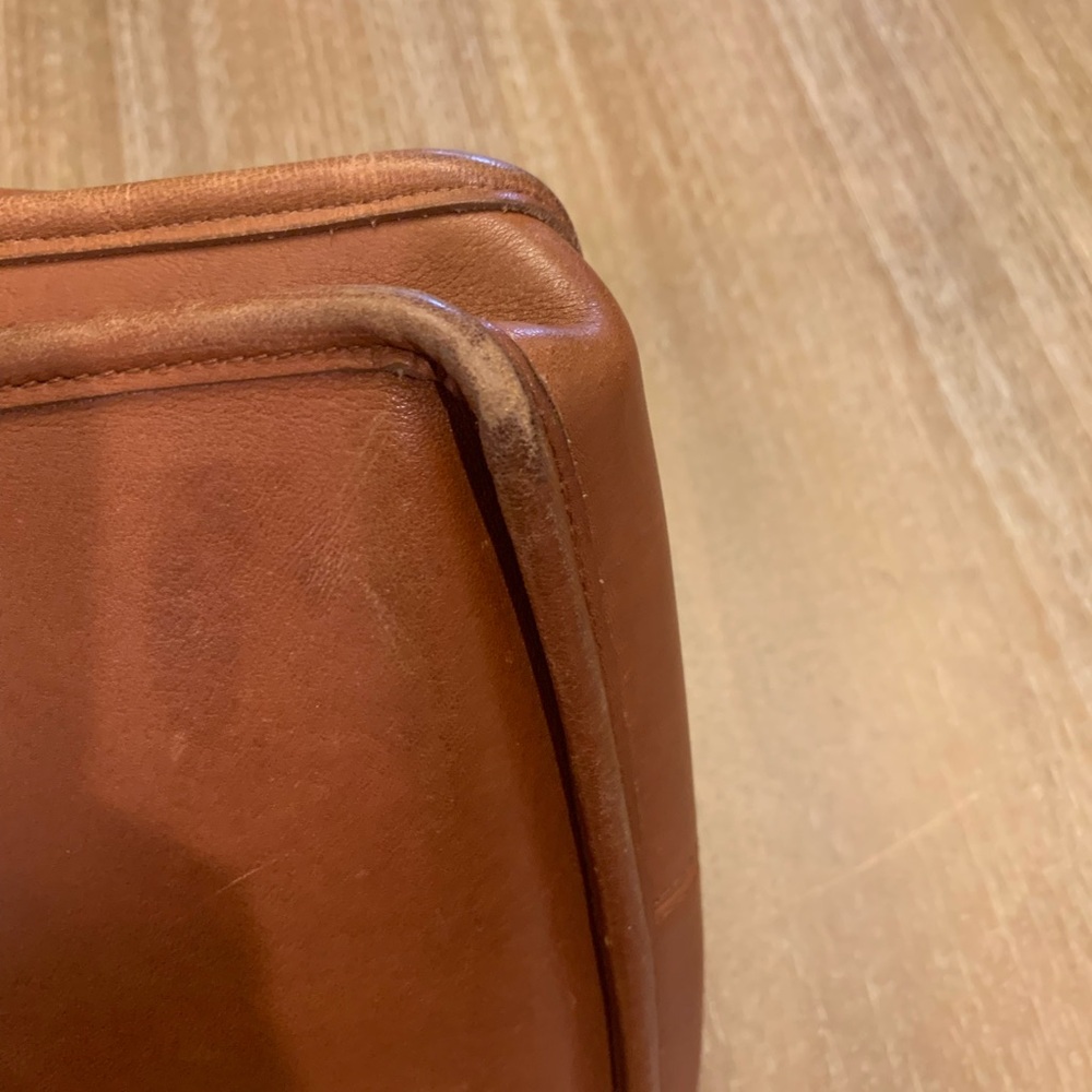 Vintage Coach Station Bag In British Tan - Picture 6 of 16